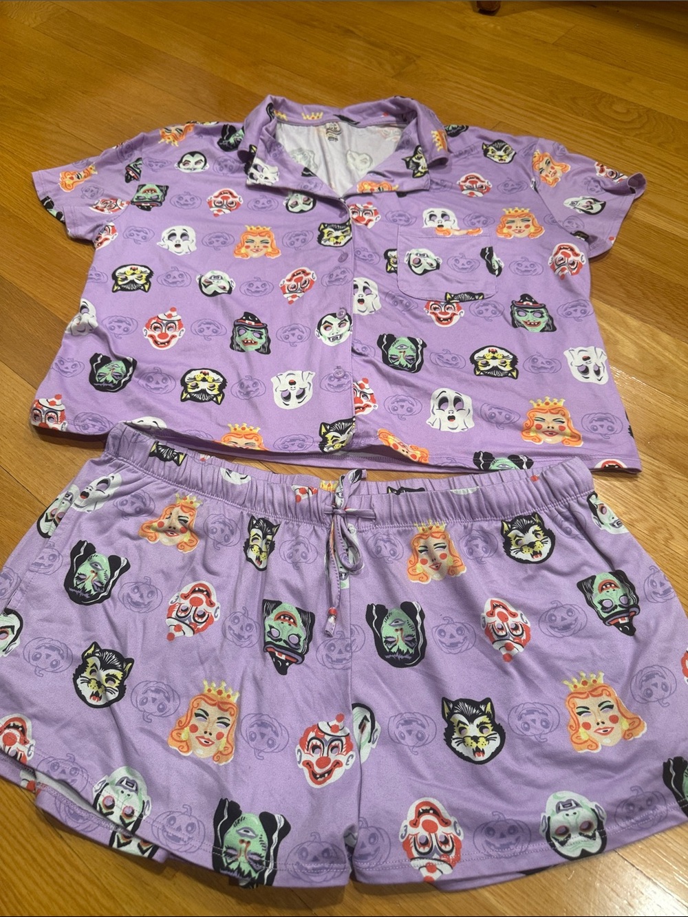 Way to celebrate women’s Halloween sleep set size large (12-14).